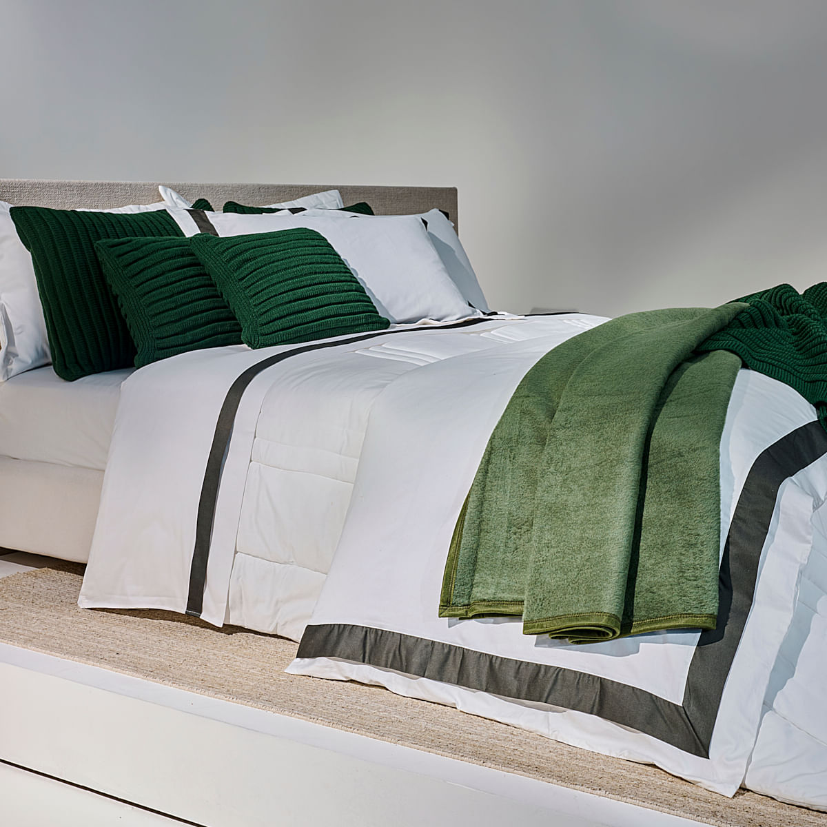 01 09 0660 Capa deEdredom Luna Branco Verde 002